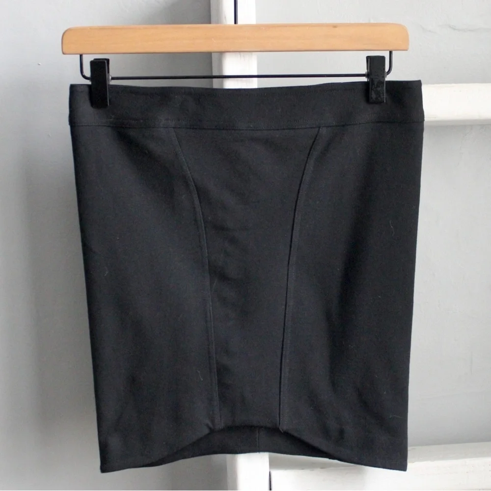 Helmut Lang Women's Black Cocoon Mini Seam Skirt Size Small NWT